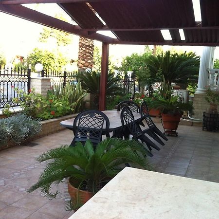 Valentinos House Villa Pafos Oda fotoğraf