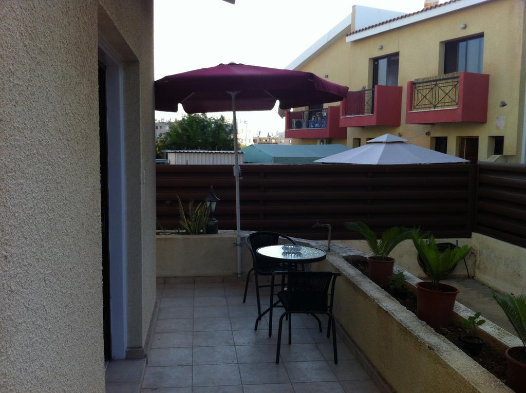 Valentinos House Villa Pafos Oda fotoğraf